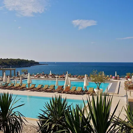 Holiday park Verudela 3*