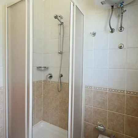 Verudela פארק נופש 3*