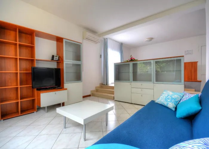 홀리데이파크 Verudela 3*